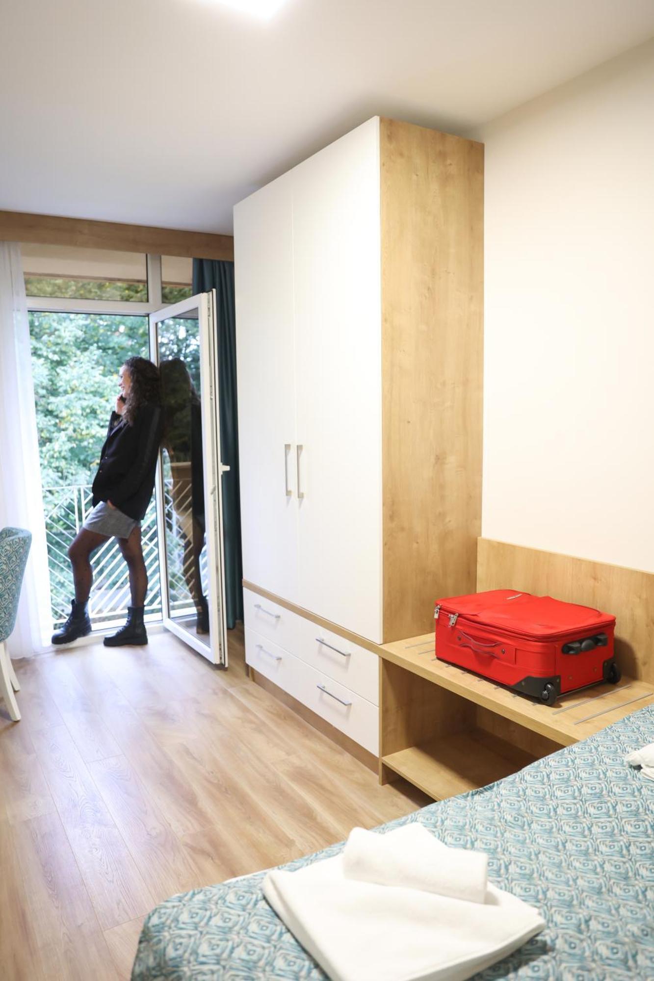 Grand Park Rooms & Apartments Čačak エクステリア 写真
