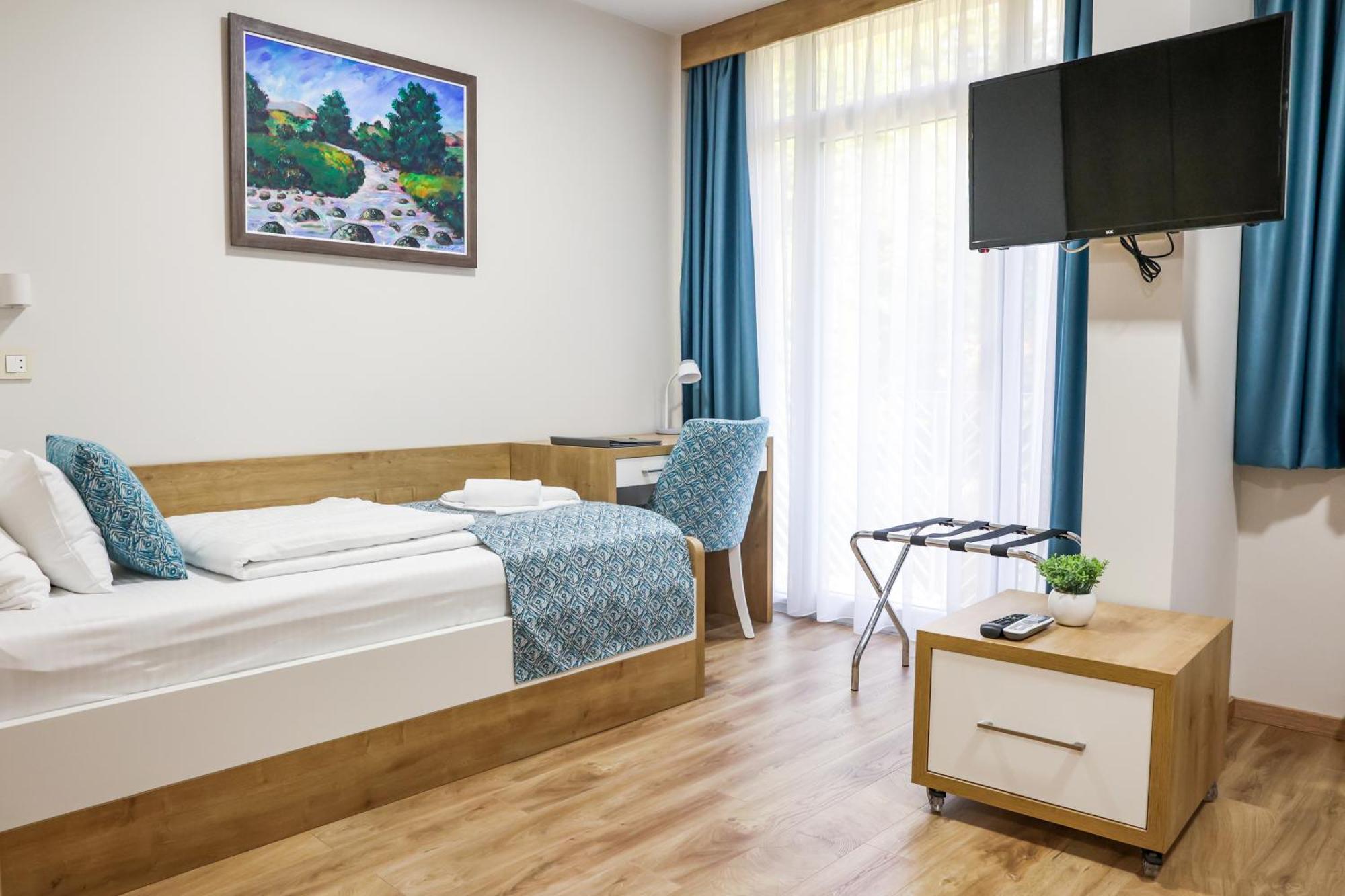 Grand Park Rooms & Apartments Čačak エクステリア 写真